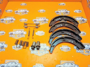 Колодки ручника ( комплект ) MERCEDES-BENZ C-класс W203/S203/CL203 (2000 - 2004) — Разборка Мерседес