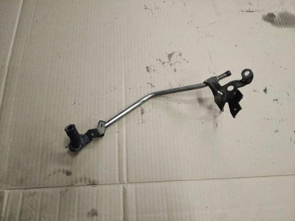 Трубка вентиляции MERCEDES-BENZ C-класс W204/S204 (2006 - 2011) фото 1 — Разборка Мерседес