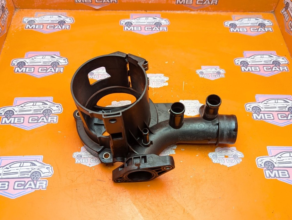 Кронштейн топливного фильтра MERCEDES-BENZ C-класс W204/S204/С204 рестайлинг (2011 - 2015) фото 1 &mdash; Разборка Мерседес