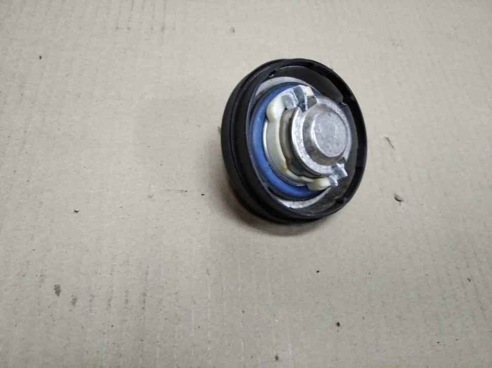 Крышка топливного бака MERCEDES-BENZ E-класс W211/S211 (2002 - 2006) фото 1 — Разборка Мерседес