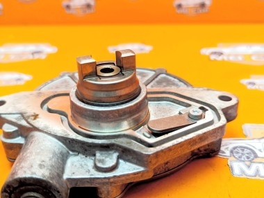 Насос вакуумный MERCEDES-BENZ A-класс W169 (2004 - 2008) — Разборка Мерседес