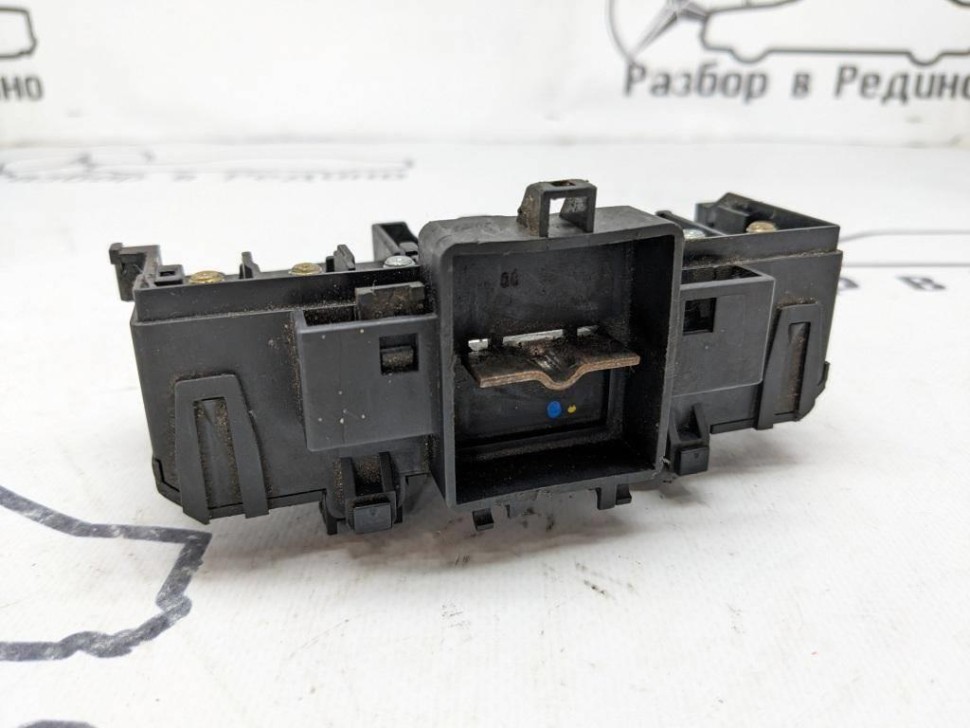 Блок предохранителей MERCEDES-BENZ C-класс W203/S203/CL203 (2000 - 2004) фото 1 — Разборка Мерседес