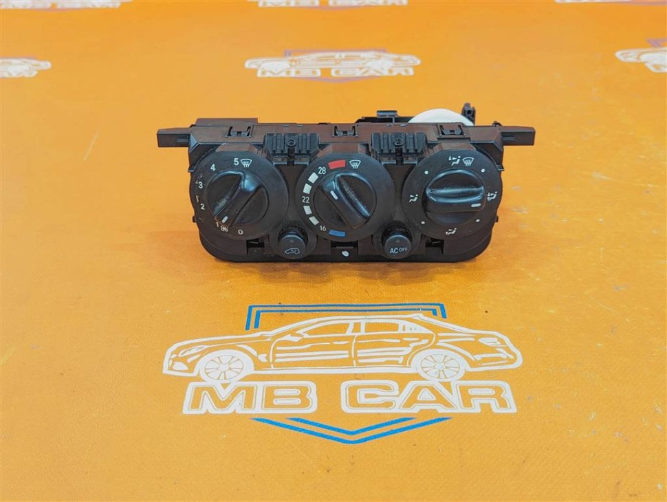 Панель управления климатом MERCEDES-BENZ A-класс W168 рестайлинг (2001 - 2004) фото 1 — Разборка Мерседес