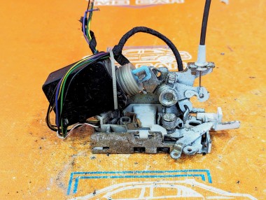 Замок двери передней левой MERCEDES-BENZ Vito W638 (1996 - 2003) — Разборка Мерседес