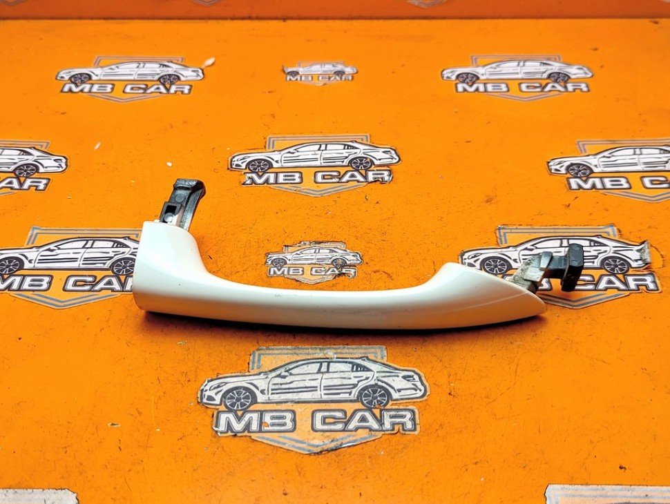 Ручка двери наружняя MERCEDES-BENZ A-класс W169 рестайлинг (2008 - 2012) фото 1 &mdash; Разборка Мерседес