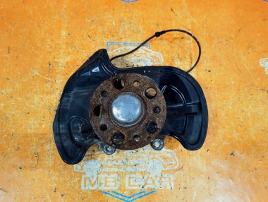 Кулак поворотный передний левый MERCEDES-BENZ C-класс W204/S204 (2006 - 2011) — Разборка Мерседес