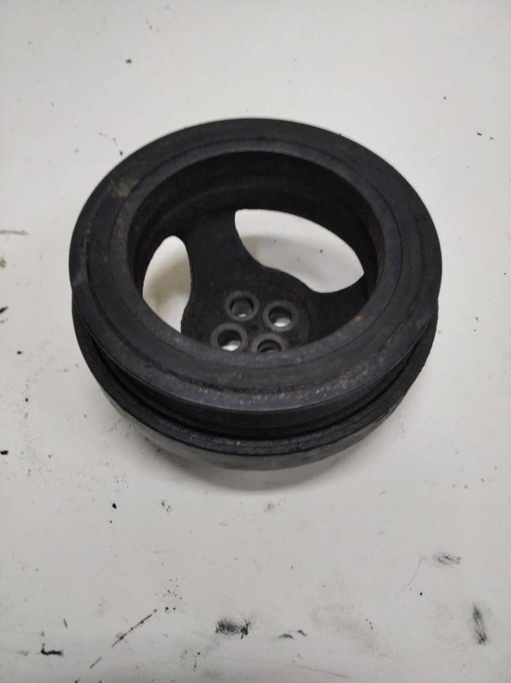 Шкив коленвала MERCEDES-BENZ C-класс W204/S204/С204 рестайлинг (2011 - 2015) фото 1 — Разборка Мерседес