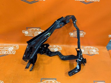 Рамка крепления фары MERCEDES-BENZ C-класс W204/S204 (2006 - 2011) — Разборка Мерседес