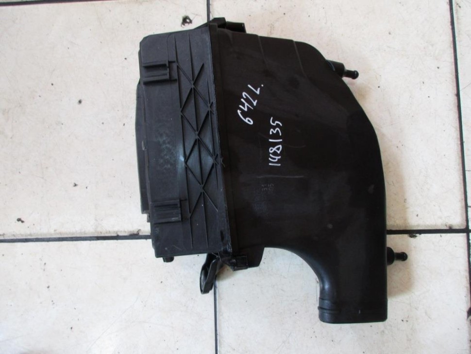 Корпус воздушного фильтра MERCEDES-BENZ CLS-класс C218/X218 (2010 - 2014) фото 1 — Разборка Мерседес