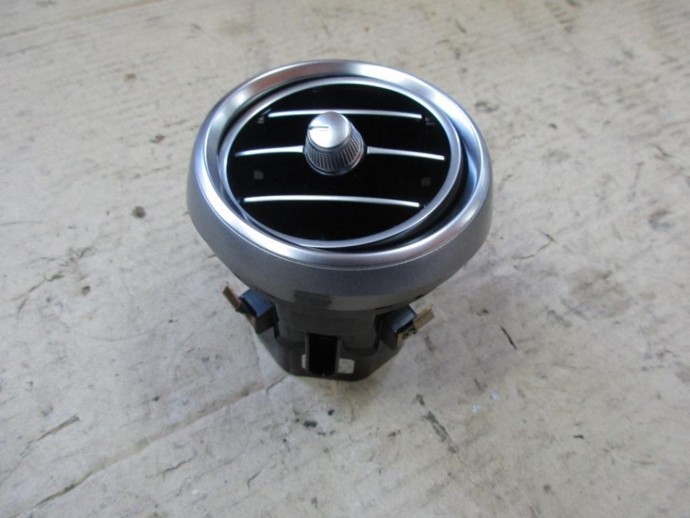 Воздуховод центральный MERCEDES-BENZ C-класс W205/S205/C205/A205 (2014 - 2018) фото 1 — Разборка Мерседес