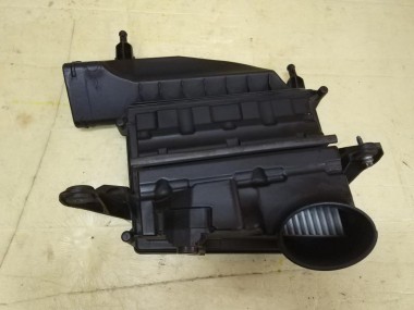 Корпус воздушного фильтра MERCEDES-BENZ CLS-класс C219 (2004 - 2008) — Разборка Мерседес