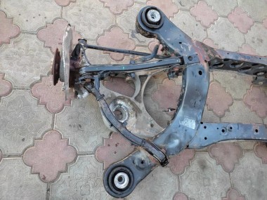 Подрамник задний MERCEDES-BENZ M-класс W166 (2011 - 2015) — Разборка Мерседес