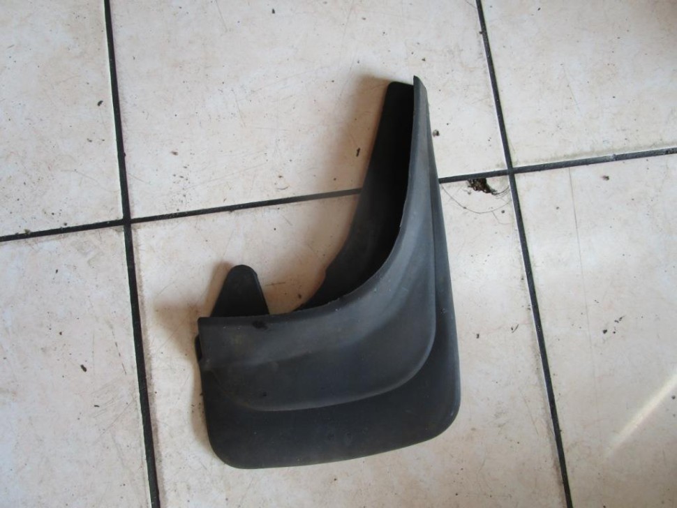 Брызговик MERCEDES-BENZ Vito W639 (2003 - 2010) фото 1 — Разборка Мерседес