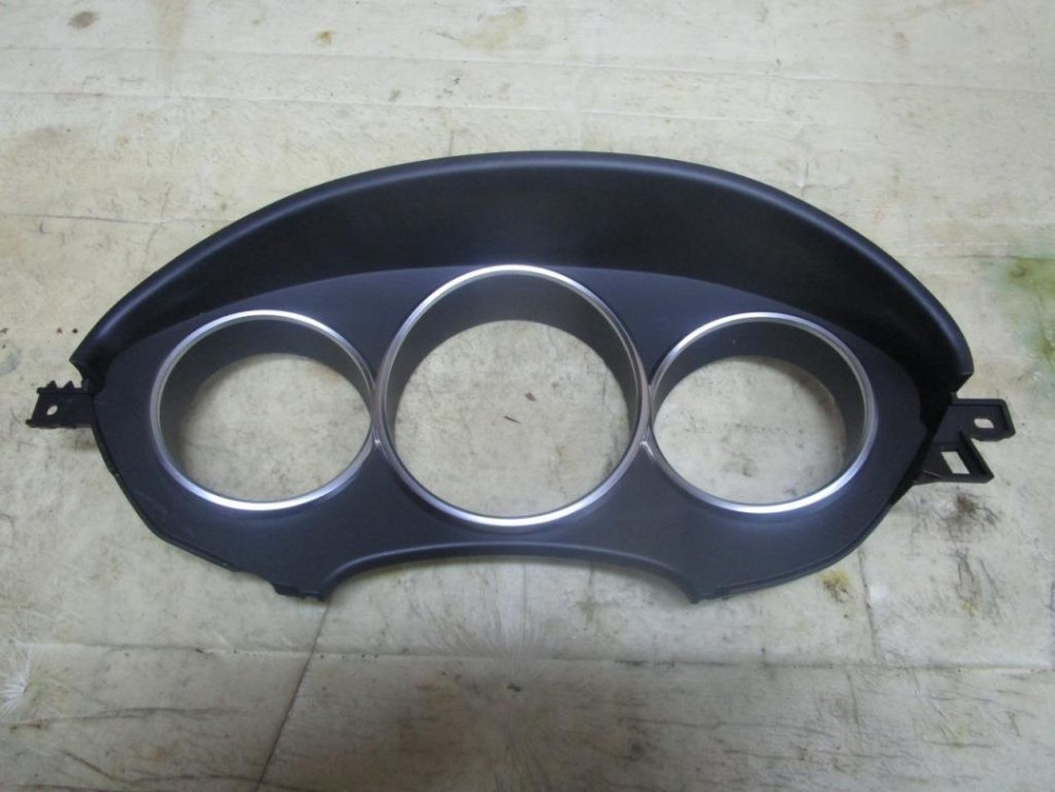 Накладка щитка приборов MERCEDES-BENZ CLS-класс C218/X218 рестайлинг (2014 - 2017) фото 1 — Разборка Мерседес