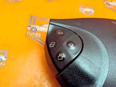 Подушка безопасности в руль MERCEDES-BENZ E-класс W211/S211 (2002 - 2006) E 320 CDI 3.2 AT (204 л.с.) &mdash; Разборка Мерседес