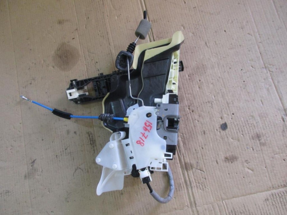 Замок двери передней правой MERCEDES-BENZ E-класс W212/S212/C207/A207 (2009 - 2013) фото 1 — Разборка Мерседес