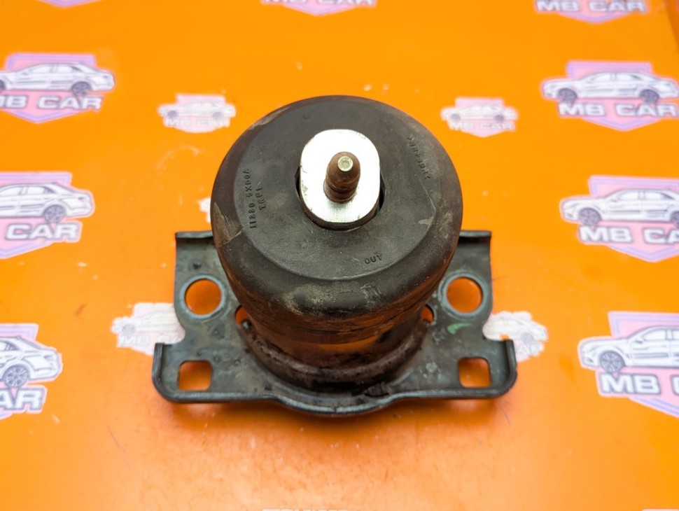 Опора двигателя MERCEDES-BENZ X-класс I (2017 - 2020) фото 1 &mdash; Разборка Мерседес