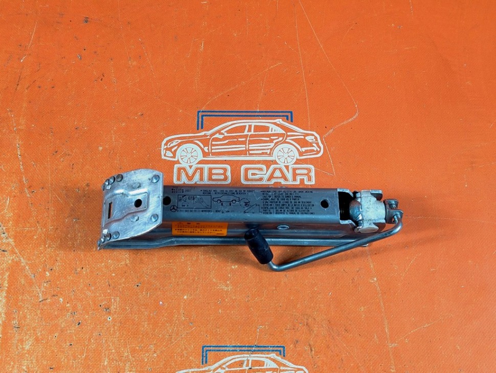 Домкрат MERCEDES-BENZ C-класс W204/S204 (2006 - 2011) фото 1 — Разборка Мерседес