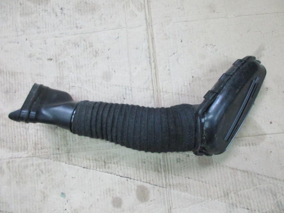 Патрубок воздушный MERCEDES-BENZ E-класс W213/S213/C238/A238 (2016 - 2021) фото 1 — Разборка Мерседес