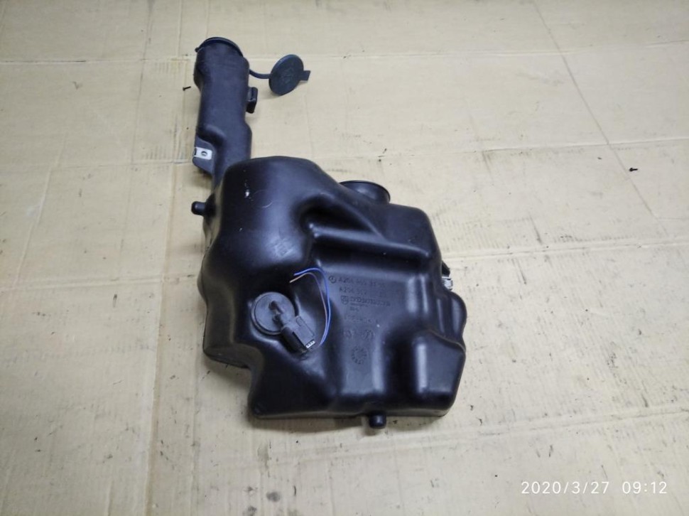 Бачок омывателя MERCEDES-BENZ C-класс W204/S204/С204 рестайлинг (2011 - 2015) фото 1 — Разборка Мерседес