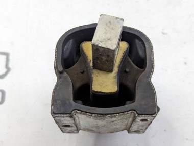 Опора КПП MERCEDES-BENZ S-класс W222/C217/A217 (2013 - 2017) — Разборка Мерседес