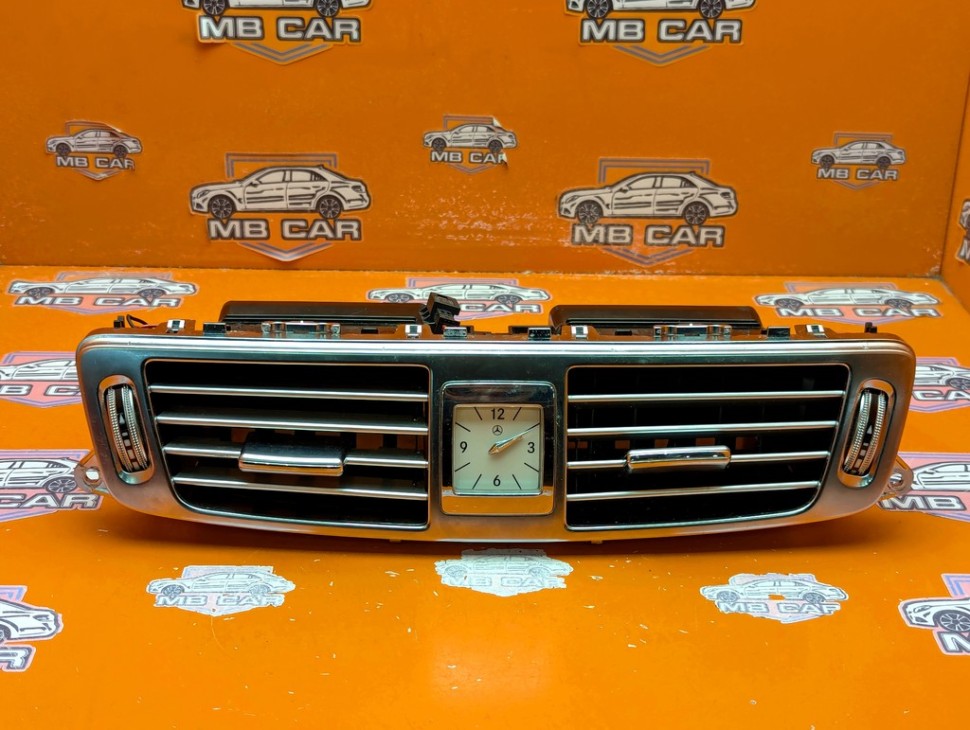 Воздуховод центральный MERCEDES-BENZ CLS-класс C218/X218 (2010 - 2014) фото 1 &mdash; Разборка Мерседес