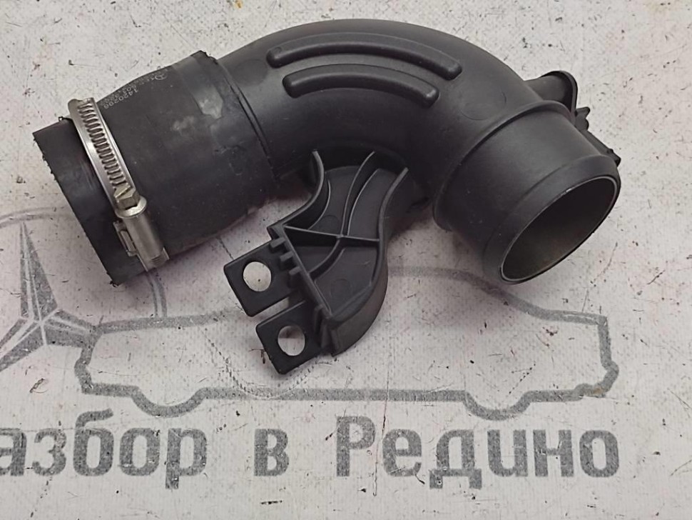 Патрубок интеркулера MERCEDES-BENZ M-класс W163 рестайлинг (2001 - 2005) фото 1 — Разборка Мерседес