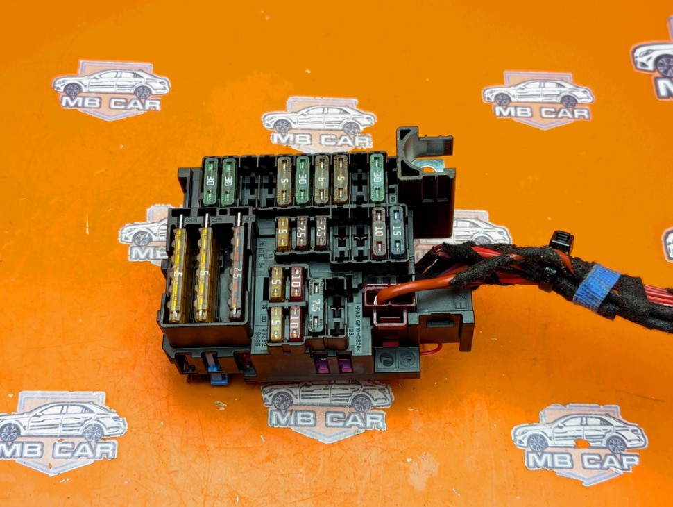 Блок предохранителей MERCEDES-BENZ E-класс W213/S213/C238/A238 (2016 - 2021) фото 1 — Разборка Мерседес