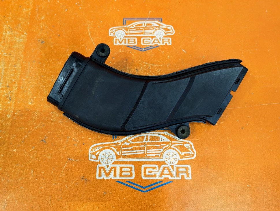 Патрубок воздушный MERCEDES-BENZ E-класс W213/S213/C238/A238 (2016 - 2021) фото 1 — Разборка Мерседес