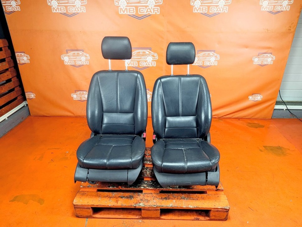 Сиденья передние MERCEDES-BENZ M-класс W163 рестайлинг (2001 - 2005) ML 270 CDI 2.7 4MATIC AT (163 л.с.) фото 1 &mdash; Разборка Мерседес