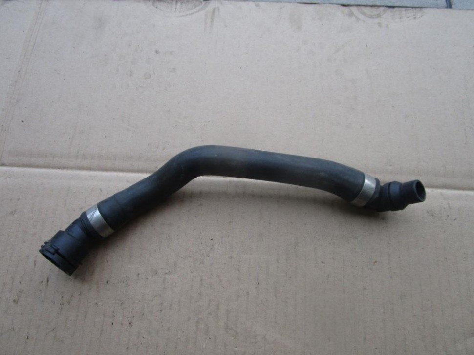 Патрубок ОЖ MERCEDES-BENZ E-класс W211/S211 (2002 - 2006) фото 1 — Разборка Мерседес