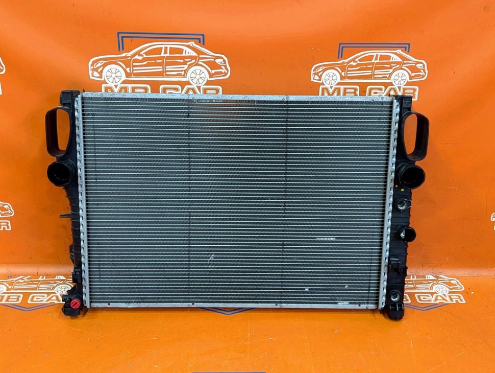 Радиатор MERCEDES-BENZ E-класс W211/S211 (2002 - 2006) фото 1 &mdash; Разборка Мерседес