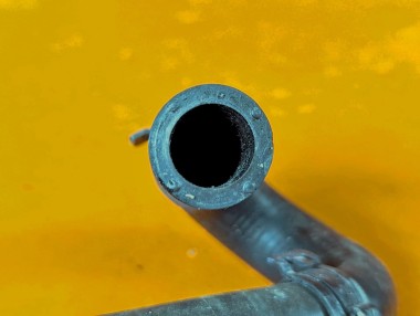 Патрубок ОЖ MERCEDES-BENZ S-класс W220 (1998 - 2005) &mdash; Разборка Мерседес