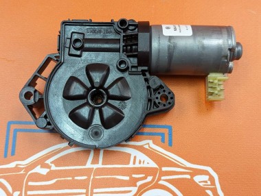 Моторчик шторки панарамной крыши MERCEDES-BENZ S-класс AMG W222/C217/A217 (2013 - 2017) — Разборка Мерседес