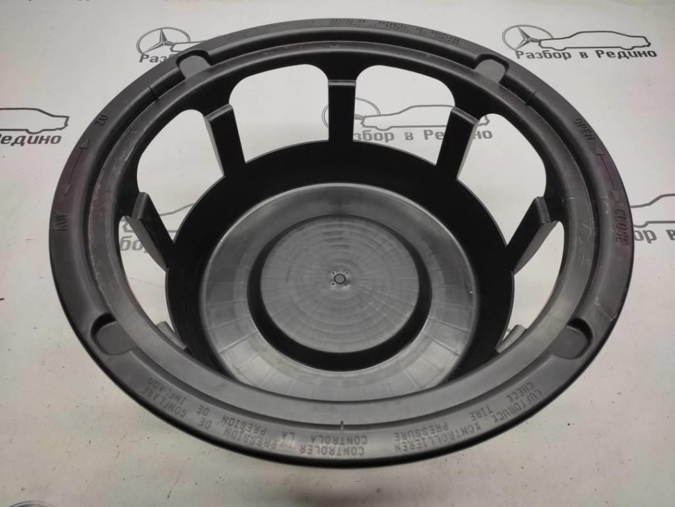 Поддон запасного колеса MERCEDES-BENZ S-класс W220 (1998 - 2005) фото 1 — Разборка Мерседес