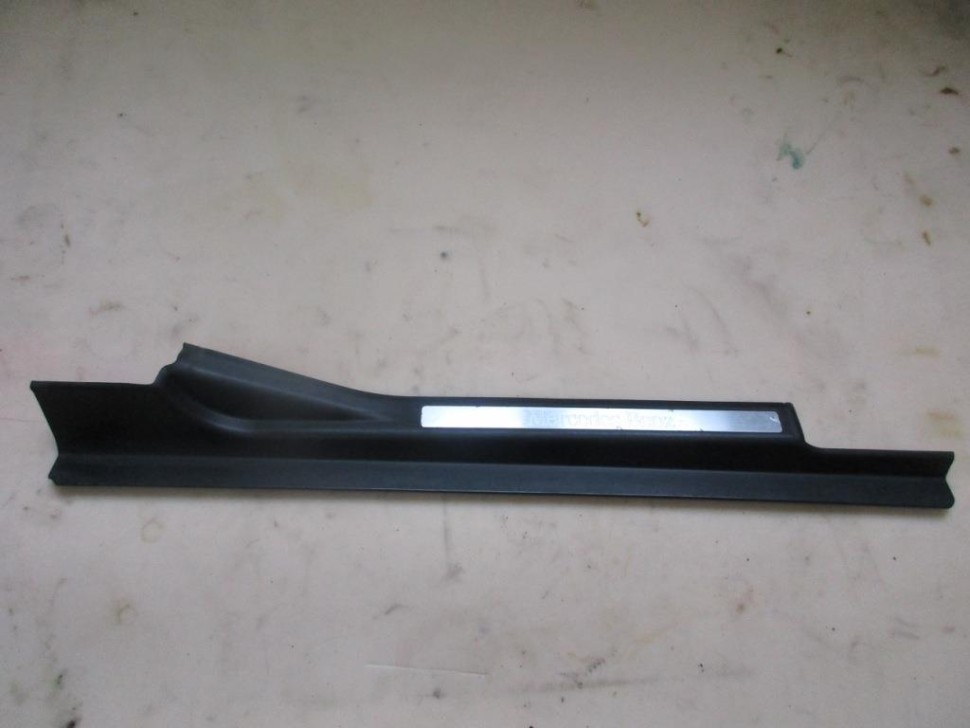 Накладка порога внутренняя MERCEDES-BENZ C-класс W203/S203/CL203 рестайлинг (2004 - 2008) фото 1 — Разборка Мерседес