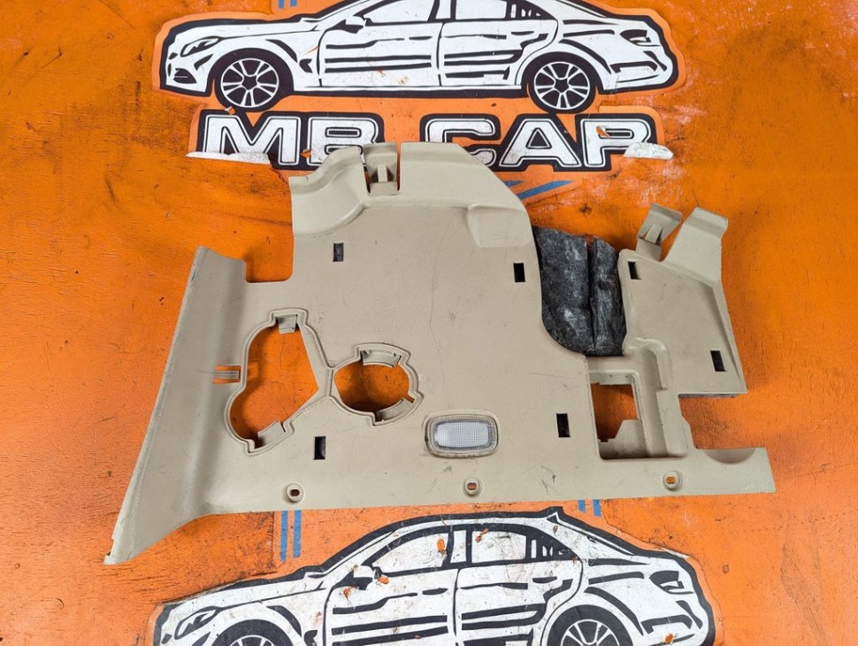Накладка торпеды MERCEDES-BENZ M-класс W166 (2011 - 2015) фото 1 &mdash; Разборка Мерседес