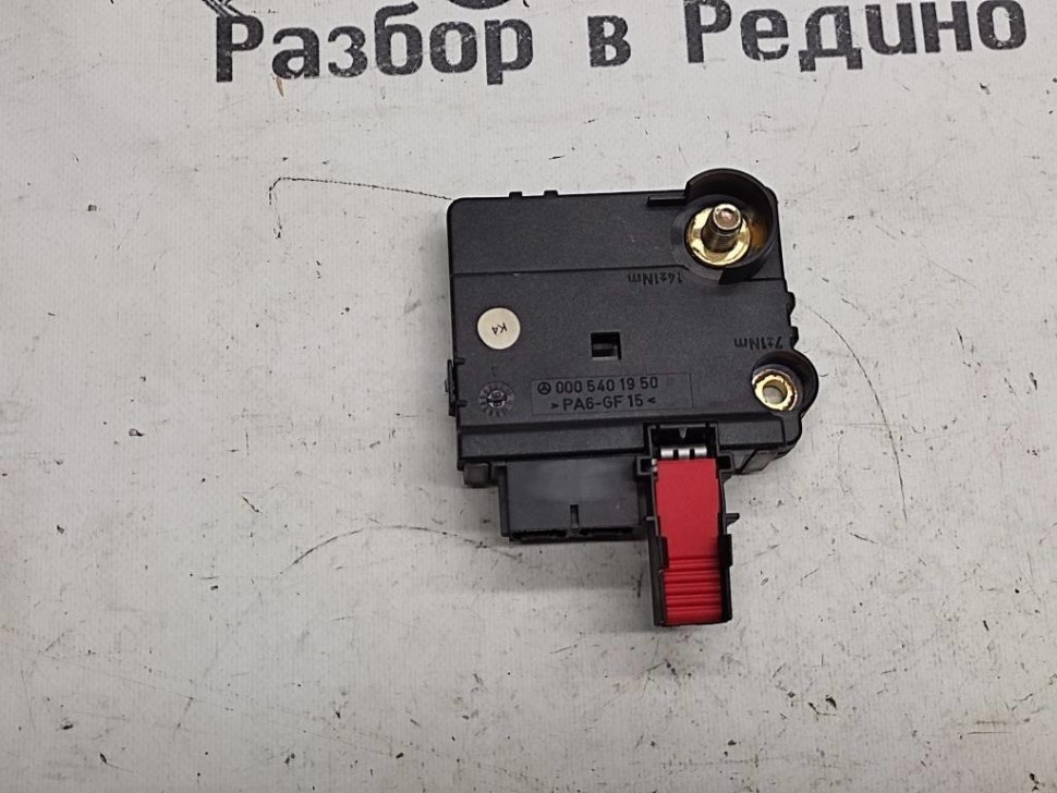 Блок предохранителей MERCEDES-BENZ S-класс W220 (1998 - 2005) фото 1 — Разборка Мерседес