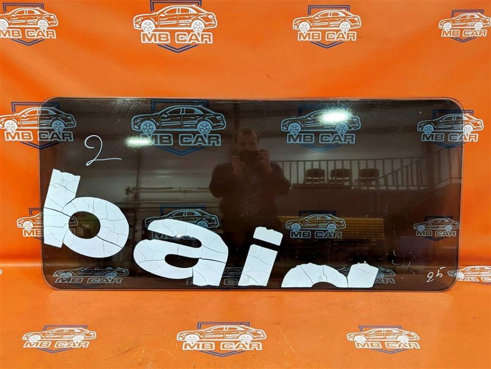 Стекло боковое MERCEDES-BENZ Sprinter W901-905 (1995 - 2006) фото 1 — Разборка Мерседес