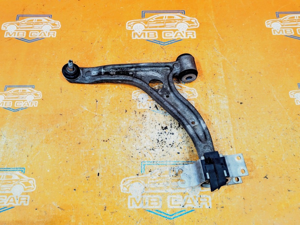 Рычаг передний нижний левый MERCEDES-BENZ A-класс W176 рестайлинг (2015 - 2018) фото 1 — Разборка Мерседес