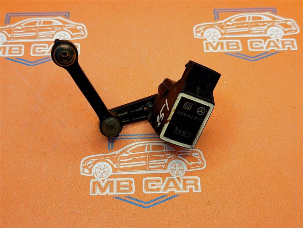 Датчик уровня пола MERCEDES-BENZ R-класс W251 (2005 - 2007) фото 1 — Разборка Мерседес