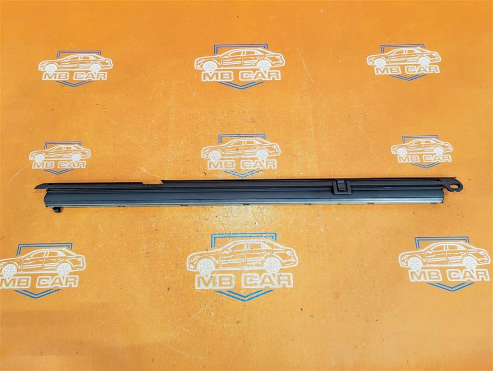 Шторка задней двери MERCEDES-BENZ S-класс W220 рестайлинг (2002 - 2005) фото 1 — Разборка Мерседес