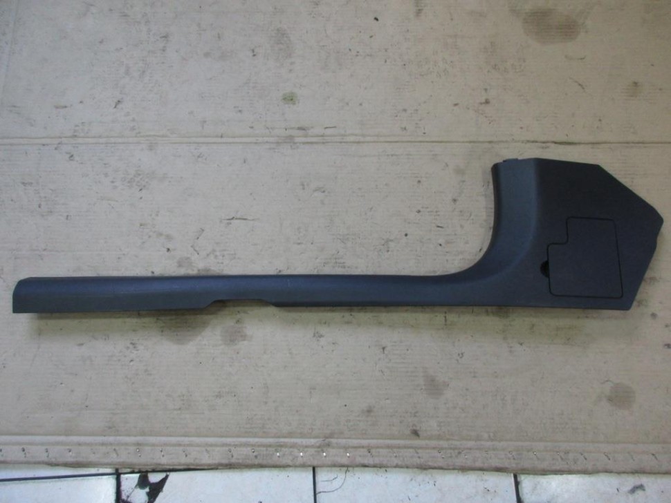 Накладка порога внутренняя MERCEDES-BENZ C-класс W205/S205/C205/A205 (2014 - 2018) фото 1 — Разборка Мерседес