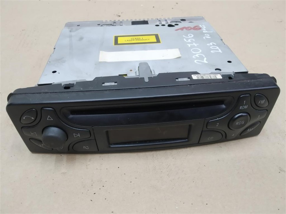 Магнитола MERCEDES-BENZ C-класс W203/S203/CL203 (2000 - 2004) фото 1 — Разборка Мерседес