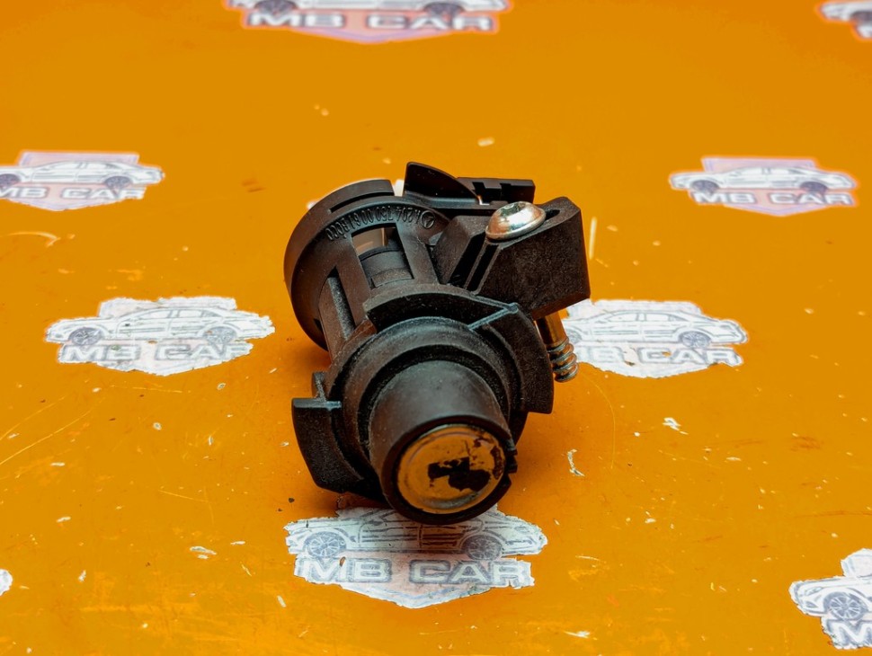 Личинки дверей MERCEDES-BENZ C-класс W204/S204 (2006 - 2011) фото 1 — Разборка Мерседес