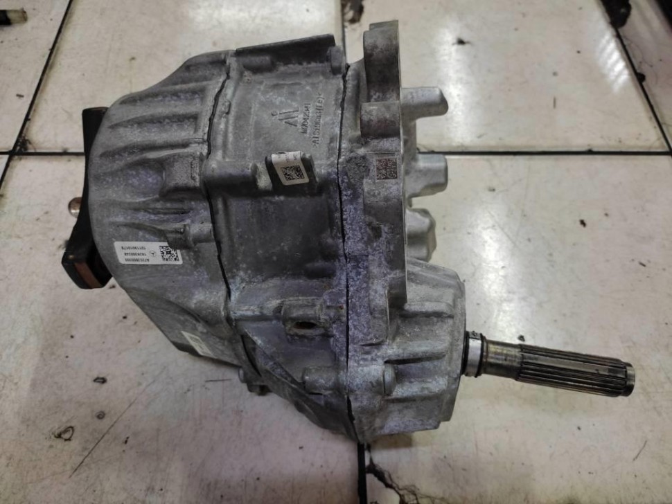 Раздаточная коробка MERCEDES-BENZ GLC-класс AMG X253 (2016 - 2019) фото 1 — Разборка Мерседес