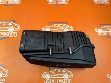 Корпус воздушного фильтра MERCEDES-BENZ C-класс W204/S204 (2006 - 2011) — Разборка Мерседес