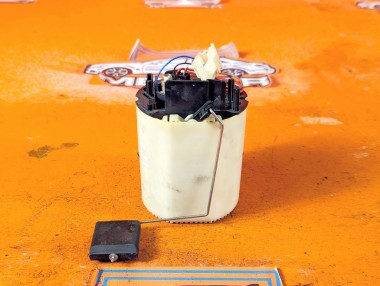 Насос топливный MERCEDES-BENZ E-класс W211/S211 (2002 - 2006) &mdash; Разборка Мерседес