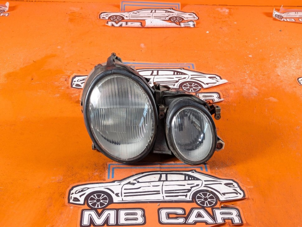 Фара правая MERCEDES-BENZ CLK-класс C208/W208 (1997 - 2000) фото 1 &mdash; Разборка Мерседес