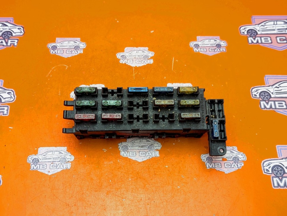 Блок предохранителей MERCEDES-BENZ S-класс W140 (1991 - 1998) фото 1 — Разборка Мерседес